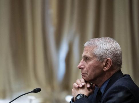Συναγερμός Φάουτσι για παραλλαγή Δέλτα: Εξελίσσεται σε κυρίαρχη μετάλλαξη παγκοσμίως