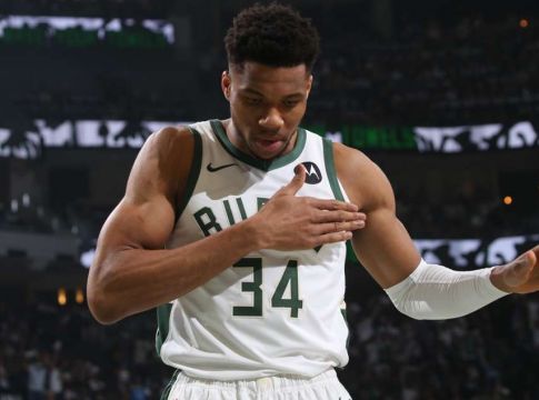 Αντετοκούνμπο: MVP και στους πανηγυρισμούς ο Greek Freak! (vid)