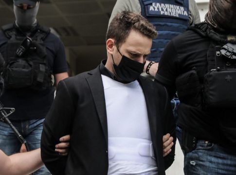 Απολογία πιλότου: «Η εκδοχή του έχει πολλές… τρύπες και κενά» – «Δεν είμαι το τέρας» που παρουσιάζεται