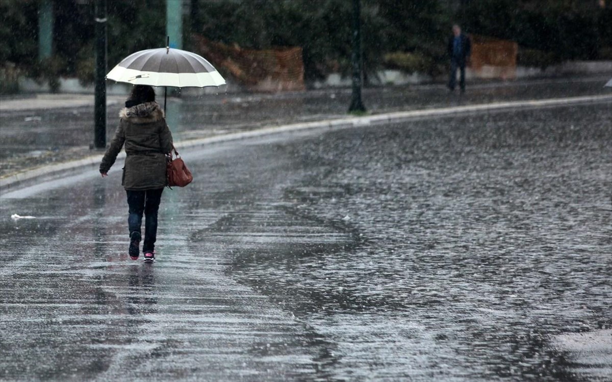 Έρχονται βροχές και καταιγίδες με ανέμους έως 8 μποφόρ – Η κακοκαιρία θα χτυπήσει και την Αττική