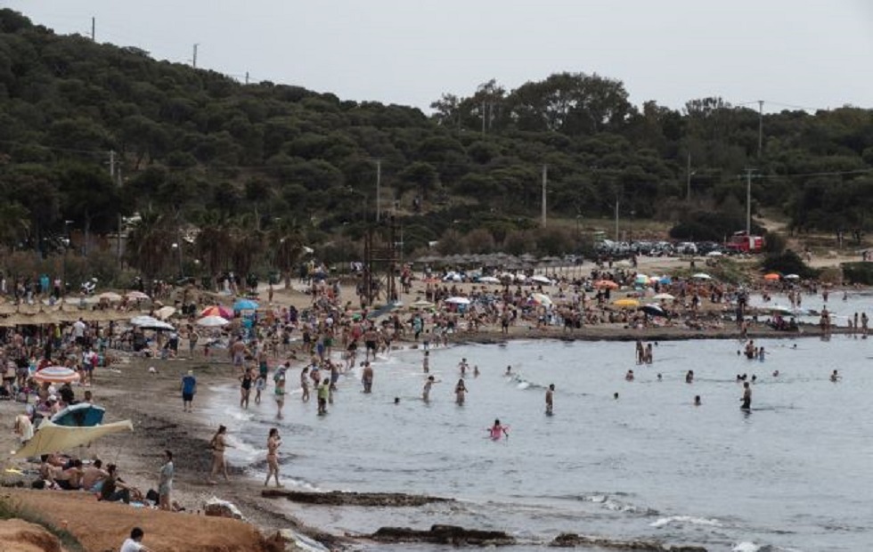 Καμπανάκι ειδικών για μετάλλαξη Δέλτα: Πόσους μπορεί να μολύνει ένας φορέας