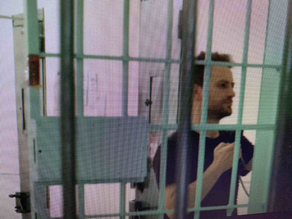 Γλυκά Νερά: O συζυγοκτόνος τηλεφωνεί μέσα από τις φυλακές – Φωτογραφία ντοκουμέντο