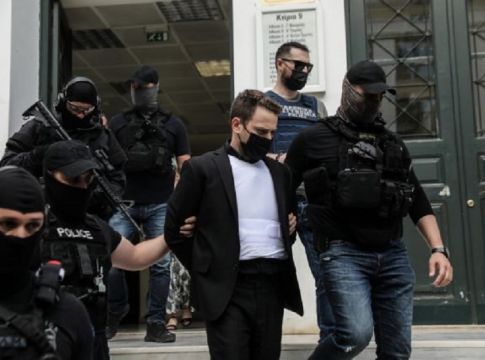 Γλυκά Νερά: Όλα όσα έκανε πριν και μετά τη δολοφονία της Καρολάιν ο πιλότος – Τι κατέγραψε το κινητό του