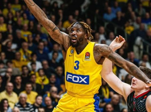 Ανακοίνωσε Ρέινολντς η Μακάμπι (pic & vid)