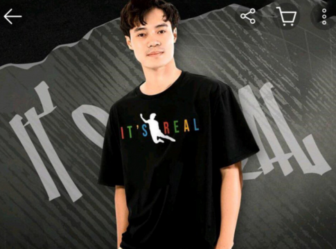 Βιετνάμ: Παίκτης έφτιαξε φανέλα για το αμφισβητούμενο πέναλτι που πήρε (pic)