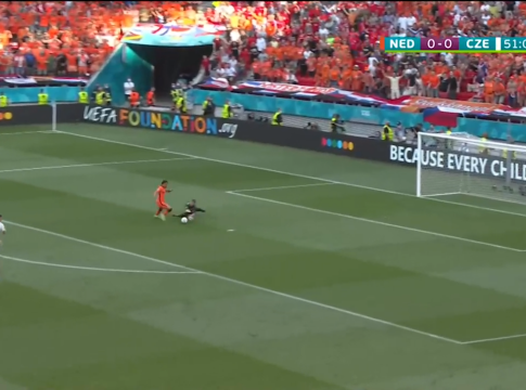 Τρομερός Βάτσλικ – Έβγαλε το τετ α τετ με τον Μάλεν (vid)