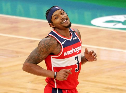 NBA: Ζήτησε ανταλλαγή ο Μπράντλει Μπιλ