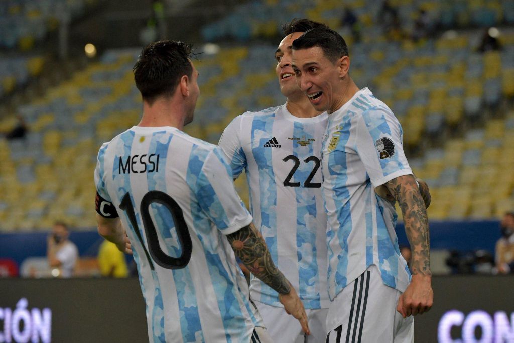 Αργεντινή – Βραζιλία 1-0: Για τον Ντιέγκο και τον Λέο… Το σήκωσε μέσα στη Βραζιλία η Αργεντινή!