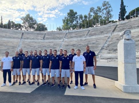 Κοινό καμπ με Ολλανδία στον Πειραιά για την Εθνική Ελλάδας
