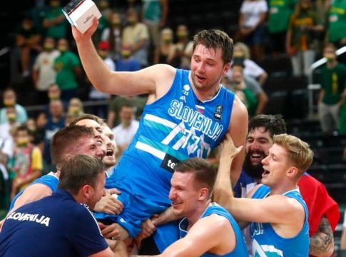 Λούκα Ντόντσιτς: Ένας 22χρονος εθνικός ήρωας! (vids)