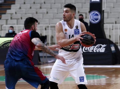 Παραμένει στον Παναθηναϊκό ο Κασελάκης
