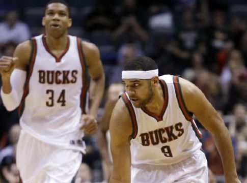 Ντάντλεϊ για Γιάννη: «Ήταν στην προπόνηση μέχρι τις 11 το βράδυ και έκανε σουτ»