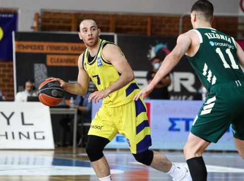 Παραμένει στο Λαύριο ο Μουράτος