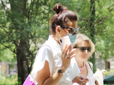 Σίσσυ Φειδά: Στη Μύκονο με τέλειες αναλογίες κι εντυπωσιακό μαγιό!