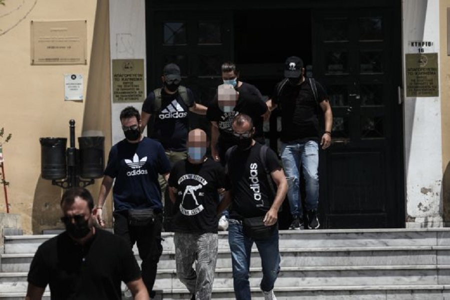 Νέα καταγγελία από νεαρή γυναίκα για τον 39χρονο αστυνομικό – Την κρατούσε αιχμάλωτη, τη βίαζε και την εξέδιδε