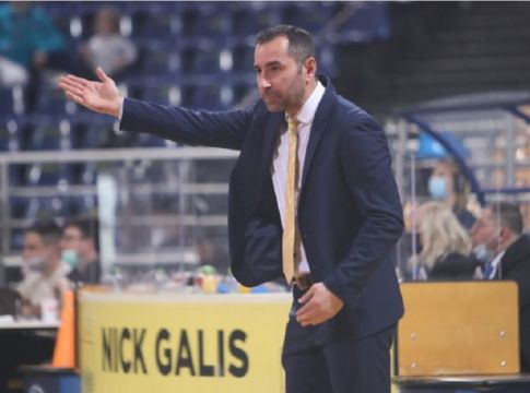 Άρης: Ανακοίνωσε λήξη συνεργασίας Καμπερίδη, έρχεται ο Καστρίτης