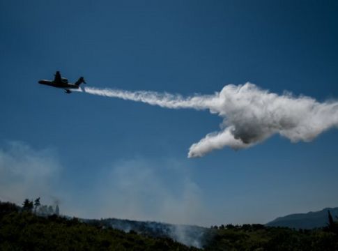Πανόραμα Βούλας: Πυρκαγιά στην περιοχή – Επιχειρούν επίγειες και εναέριες δυνάμεις