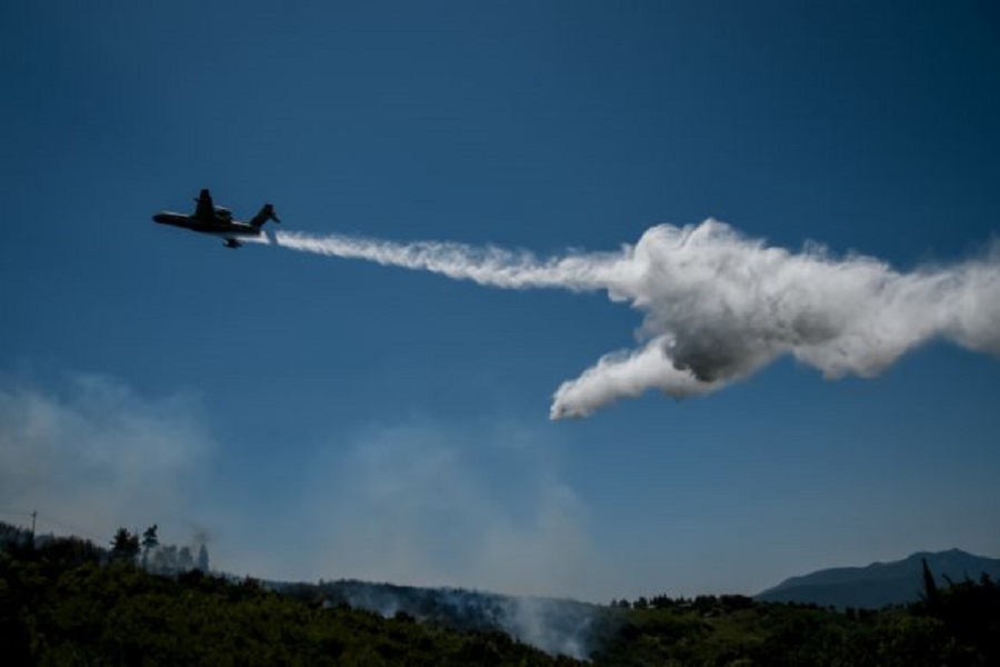 Πανόραμα Βούλας: Πυρκαγιά στην περιοχή – Επιχειρούν επίγειες και εναέριες δυνάμεις