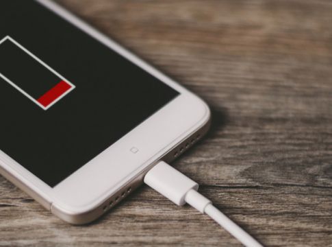 Φόρτιση μπαταρίας: Προσοχή! Σταματήστε αμέσως αν κάνετε ένα από αυτά
