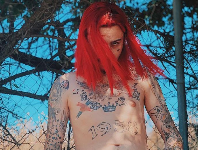 Sin Boy για εμβόλιο: «Θα μ΄ ακουμπήσει βελόνα όταν ξανακάνω τατουάζ»