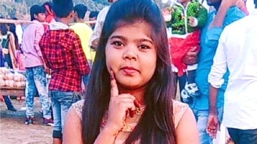 Ινδία: Ξυλοκόπησαν μέχρι θανάτου 17χρονη επειδή φορούσε… τζιν παντελόνι