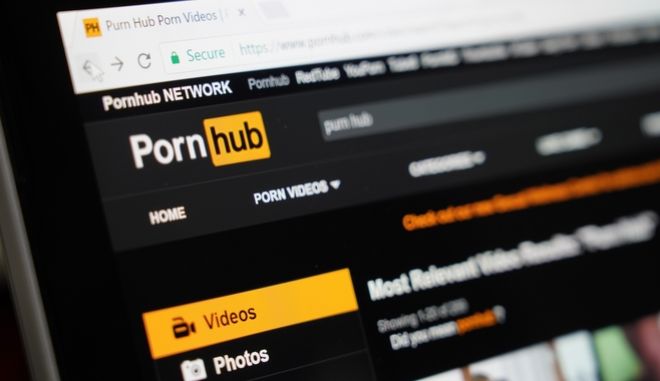 Το Μουσείο του Λούβρου μηνύει το Pornhub