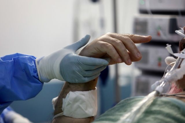 Γραβάνης: «4 στους 10 ανεμβολίαστους θα μολυνθούν μέχρι τέλος του έτους»