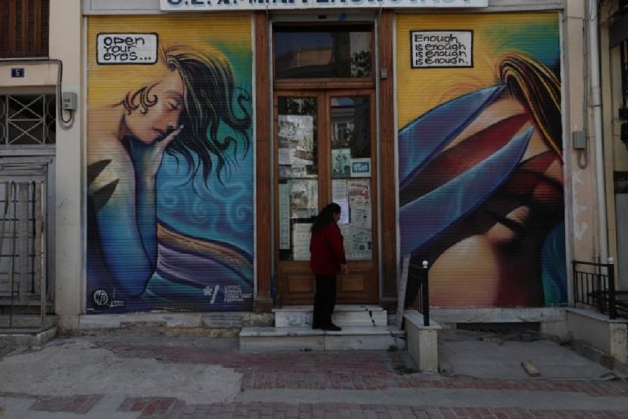 «Δεν θα προλάβουμε να πετύχουμε τείχος ανοσίας με 85%» – Αύξηση κρουσμάτων 50% ανά εβδομάδα βλέπει ο Εξαδάκτυλος