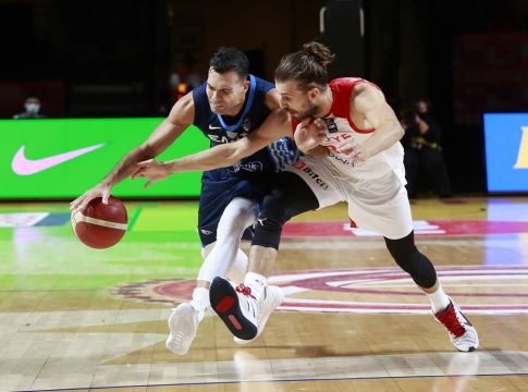 Σλούκας: «Έχουμε καλή ομάδα, από τους κορυφαίους σέντερ της Ευρώπης ο Παπαγιάννης»