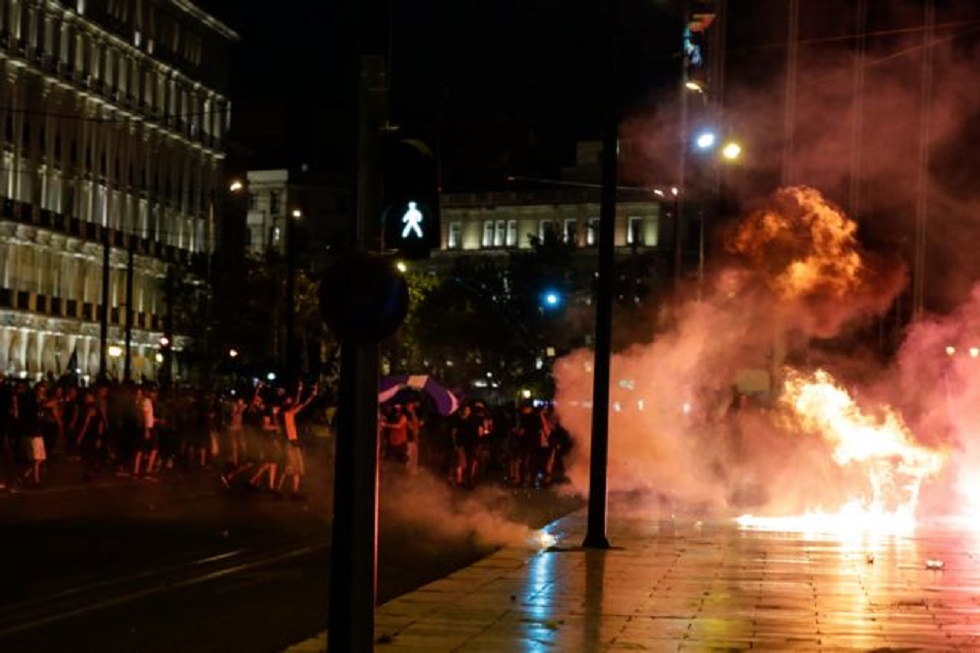 Επεισόδια με αντιεμβολιαστές: 25 προσαγωγές στο Σύνταγμα