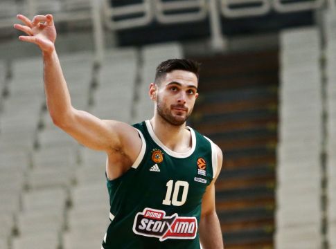 Παπαπέτρου: «Χαρούμενος που έμεινα στον Παναθηναϊκό»