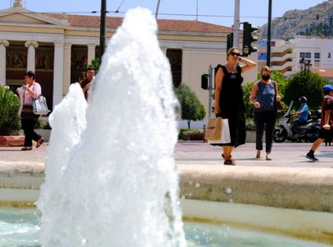 Συνεχίζεται η επέλαση του καύσωνα – Πού θα αγγίξει τους 42 βαθμούς το θερμόμετρο