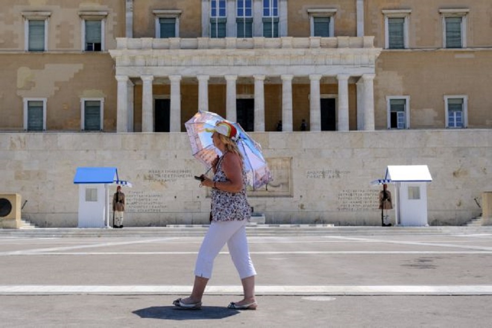 Σκαρφαλώνει πάνω τους 40 βαθμούς ο υδράργυρος – Δείτε χάρτες