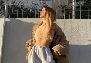 Κιάρα Μαρκέζη: Η εγγονή του Τσοχατζόπουλου κάνει την Μύκονο να παραμιλά