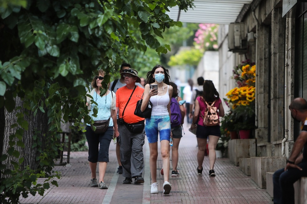 «Βόμβα» Αρκουμανέα: Κοντά στις 3.500 χιλιάδες τα σημερινά κρούσματα κορωνοϊού