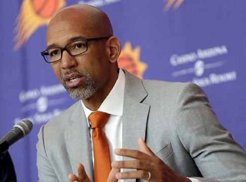 Γουίλιαμς: Έριξε «καρφί» για τις βολές του Αντετοκούνμπο