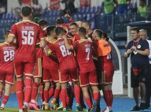 Οι παίκτες της Βελέζ θα ξυρίσουν το κεφάλι τους σε περίπτωση πρόκρισης επί της ΑΕΚ