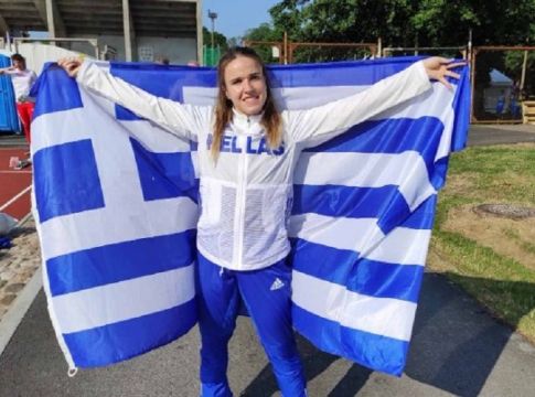 Ασημένιο μετάλλιο στο τριπλούν για την Καρύδη