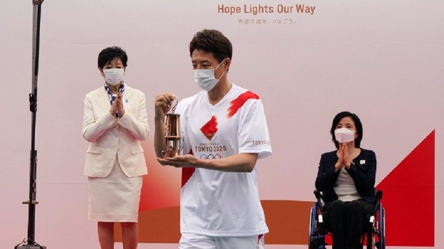 Στο Τόκιο η Ολυμπιακή Φλόγα, αλλά χωρίς θεατές