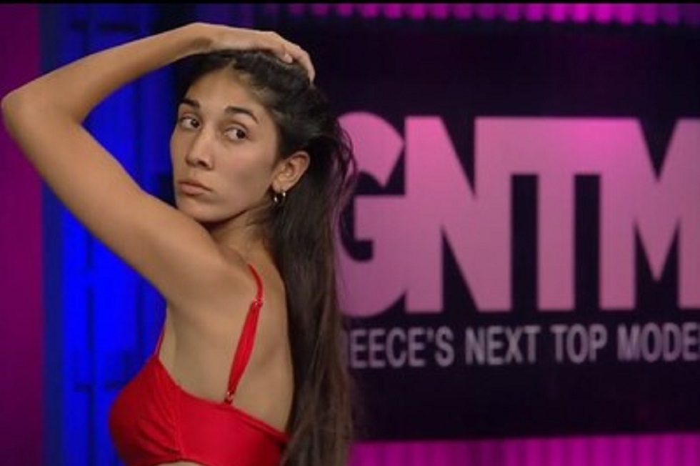 GNTM: Η Παρασκευή Κερασιώτη ποζάρει topless και το Instagram την αποθεώνει