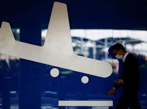 Βρετανία: Τέλος η καραντίνα για τους εμβολιασμένους που επιστρέφουν από Ελλάδα