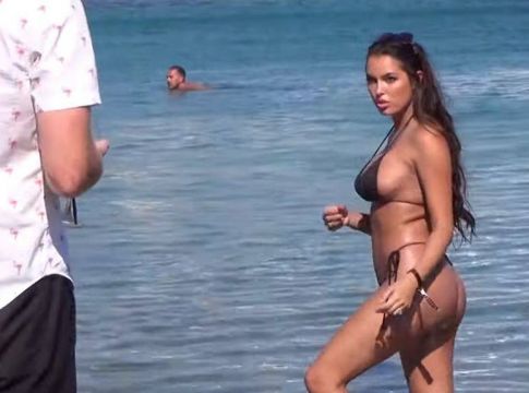 Μύκονος: Μια Αμερικανίδα «τρέλανε» την Ψαρρού