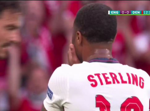 Απείλησε με Στέρλινγκ η Αγγλία (vid)