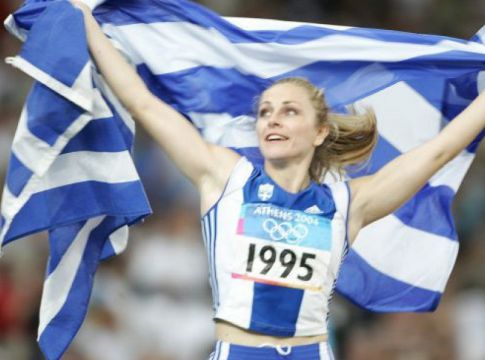 Στα 45 η Ολυμπιονίκης Μιρέλα Μανιάνι «επανεμφανίστηκε» με… σέξι μπικίνι – Πώς είναι σήμερα (ΦΩΤΟ)