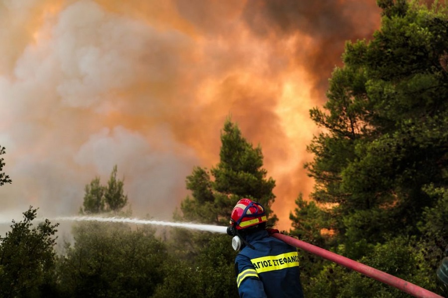 Φωτιά στην Αττική – Πέντε οι εγκαυματίες από την πύρινη λαίλαπα