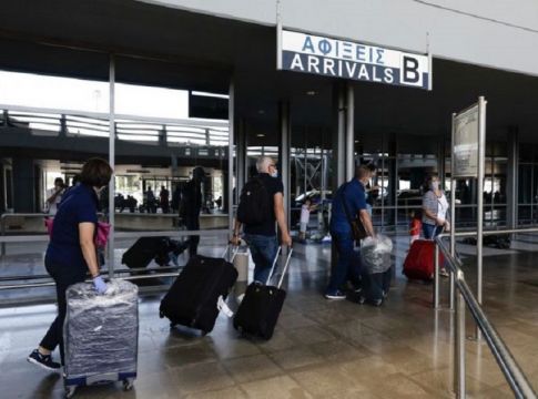 ΥΠΑ – Υποχρεωτικά με πιστοποιητικό εμβολιασμού ή νόσησης, ή αρνητικό τεστ, η επιστροφή από τα νησιά