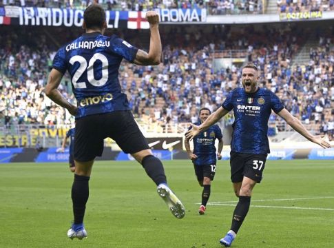 Ίντερ – Τζένοα 4-0 – Σόου Τσαλχάνογλου και «τεσσάρα» για την πρωταθλήτρια Ίντερ