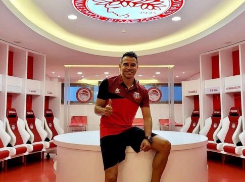 Τι κάνει ο Σαβιόλα στην Ελλάδα; (pics)