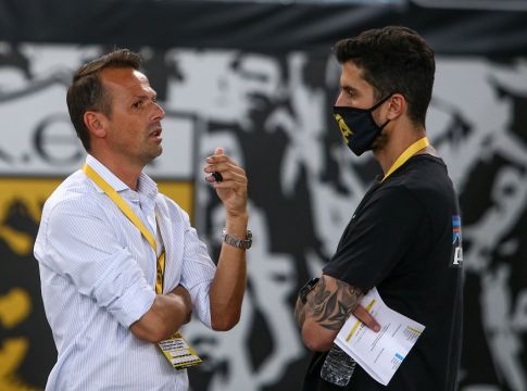 «Δεν θα κάνουμε μεταγραφές απλά για να κάνουμε»