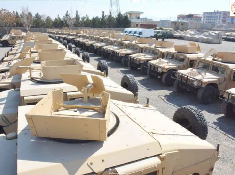 Αεροπλάνα, drone και γυαλιά νυχτερινής όρασης – Τα αμερικανικά όπλα στα χέρια των Ταλιμπάν